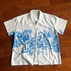 Men's White and Blue Graphic Shirt